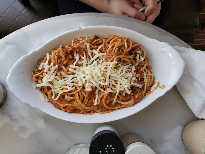 Spagetti bolonez
